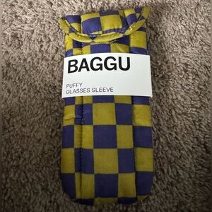 NWT Baggu - Puffy Glasses Sleeve - Pear Navy Check